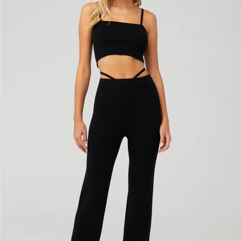 CLEARANCE! 🖤Black Soft Fine Knit Straight Leg Pants
